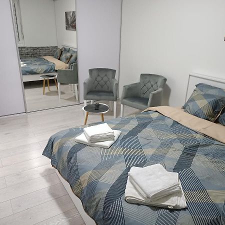 Savska - Apartment Sajmiste Esterno foto
